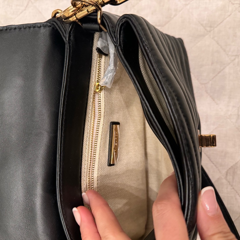 Tory Burch Black Quilted Leather Handbag - Picture 8 of 16